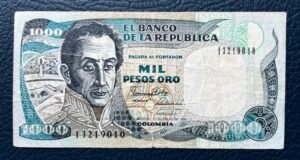 1000 PESOS ORO (FALSO) DE LA ÉPOCA